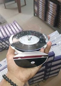 Modern Quartz Clock