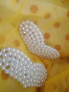 2 Hair Clip White Colour In Heart Shape