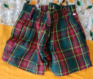 it&#39;s new Shorts of Boys for 3 or 4 years