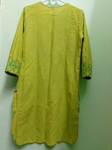 Women Kurta From Max