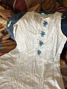 Elegant Embroidered Kurta