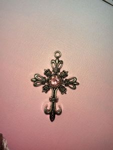 Victorian Era Pendant ⭐️