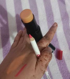 SUGAR Foundation and lip liner