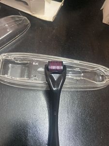 Pack Of 2 Derma Roller With Caseload