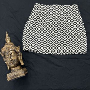 Zara Women Skirt 28 Waist