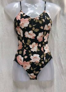 1541. Floral Print Bodysuit