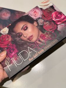 Original Huda Beauty Remastered Eyeshadow Palette