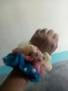 “Trendy Handmade Net Scrunchies – Soft &amp; Stylish 4