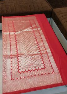 Banarasi Red Buti Saree 💜