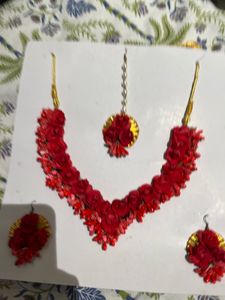 Red Floral Jewellery Set
