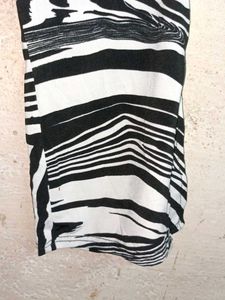 Ladies Trendy Partywear Top Multicolour