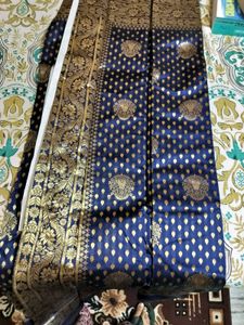 unused Elegant Navy Blue Banarasi Saree