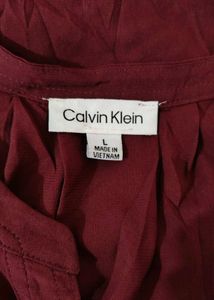 Calvin Klein Women&#39;s Maroon V-Neck Pleated Blouse