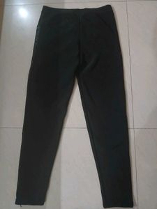 Stylish Black Slim Fit Jeggings With Faux Leather