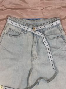SHEIN High-Waisted Distressed Jeans