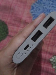 new Samsung original power bank 10000 fast charge battery pack [power bank] RSDR9 MODEL : EB - P1100B MADE IN INDIA
