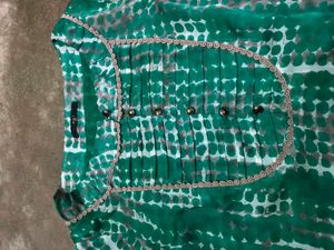 Green Patterned Vintage Top