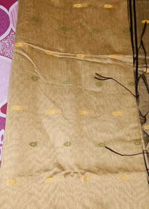 Handloom Saree 💙💛