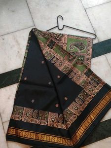 Gold Printed  Black Saree In Viscos Bentex