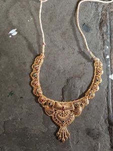 Elegant Gold-Tone Necklace Set