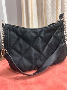 H&amp;M Black Quilted Crossbody Bag