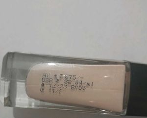 Lakme Absolute Foundation