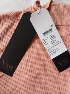 Ribbed High Neck Top With Dori