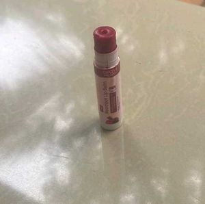 Aravi organic tinted lipbalm