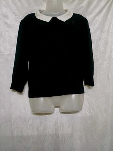 Zara Sweater with White Collar 🖤