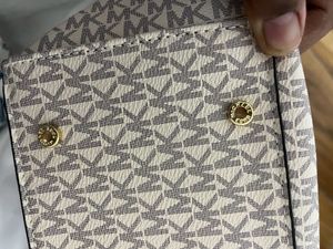 Michael Kors Signature Tote Bag