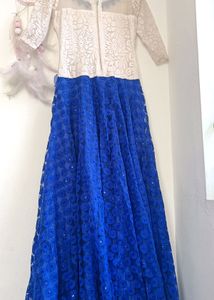 🥳GOWN FOR SALE ✅