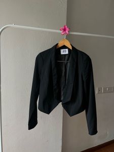 VERO MODA Black Open Front Crop Blazer
