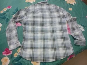 Checked Plaid Shirt -M