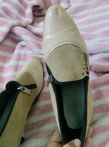 Branded Heels👠✨