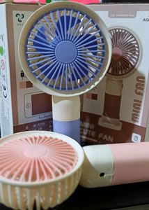 Mini Fan Portable ,rechargeable Fan Via Usb Along With Holding Stand
