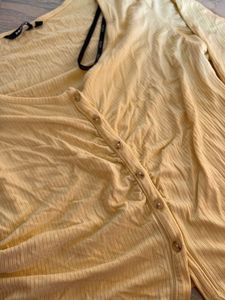 Cute Yellow Button-Up Top