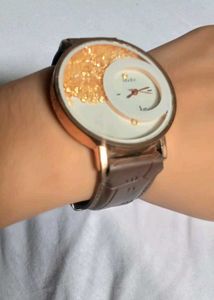 Elegant Women&#39;s Watch