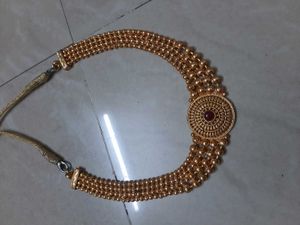 Temple Choker Set