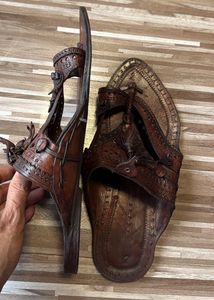 Leather Kolhapuri Chappals