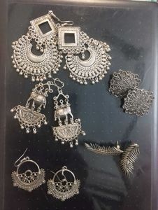 Silver Tone Earrings Set