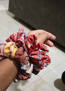 scrunchies for women never used!