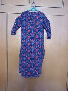 Avaasa Flower Kurti