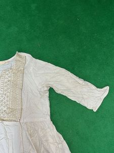 Elegant Embroidered Kurta