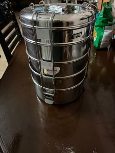 Tiffin Carrier