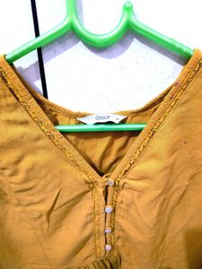 Only Balloon Sleeves Top