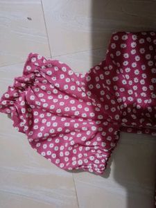 Chic Pink Polka Dot Puffed Sleeve Top