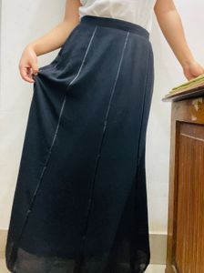 🖤Elegant Black  Skirt🖤