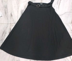 Chic Black Belted Maxi Skirt