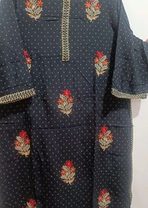 Black Embroideried Kurta