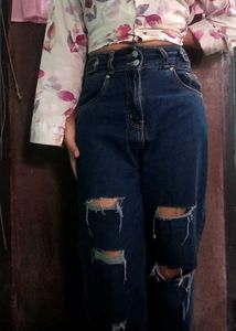New Denim Mom Riped Jeans